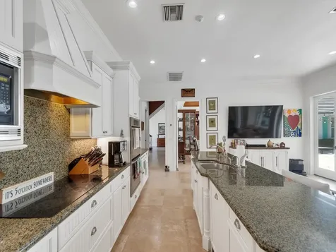 253 Riverway Drive Vero Beach FL 32963