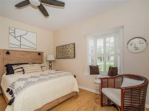 1863 Easthampton Terrace Vero Beach FL 32966