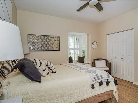 1863 Easthampton Terrace Vero Beach FL 32966