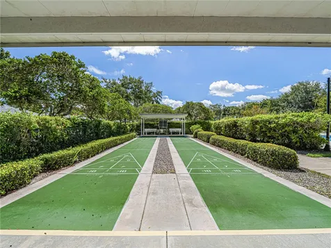 1863 Easthampton Terrace Vero Beach FL 32966