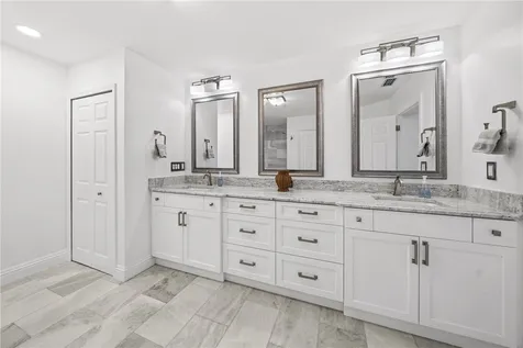 1215 Marina Village Circle Vero Beach FL 32967
