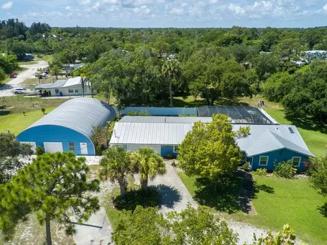 725 4th Avenue SW Vero Beach FL 32962