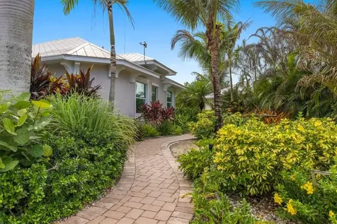 1090 Quail Court SW Vero Beach FL 32968