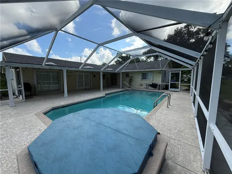 2235 10th Lane Vero Beach FL 32960