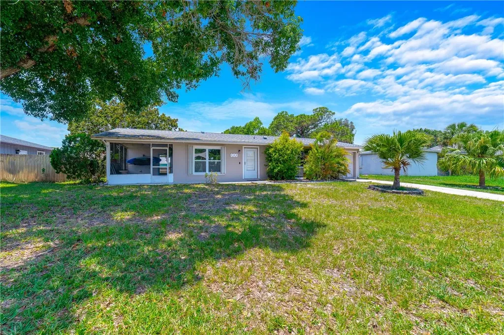 542 Saunders Street Sebastian FL 32958