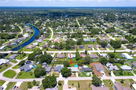 542 Saunders Street Sebastian FL 32958