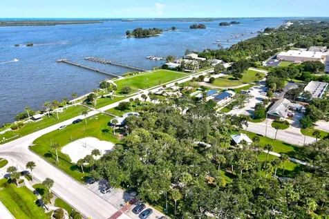 449 Tunison Lane Sebastian FL 32958