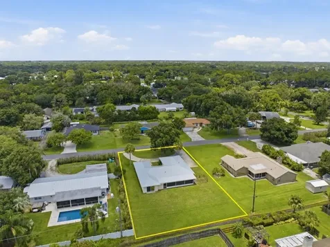 1426 34th Avenue Vero Beach FL 32960