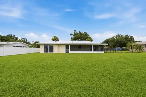 1426 34th Avenue Vero Beach FL 32960