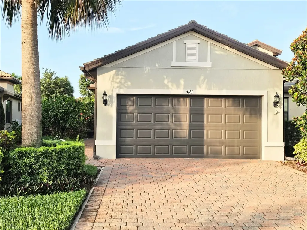 5121 Longhorn Drive Vero Beach FL 32967