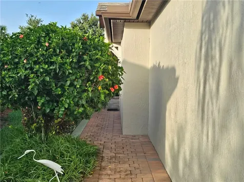 5121 Longhorn Drive Vero Beach FL 32967