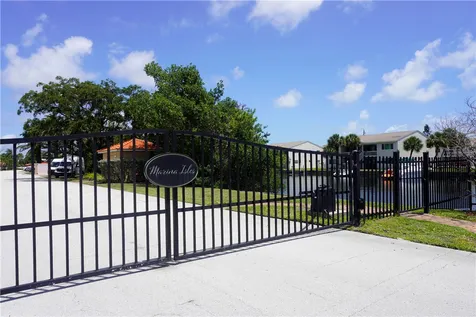 18 Marina Isle Boulevard Indian Harbour Beach FL 32937
