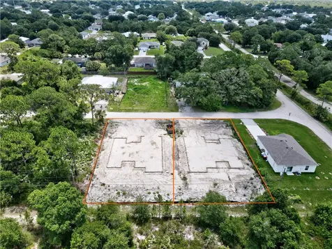 8535 105th Court Vero Beach FL 32967