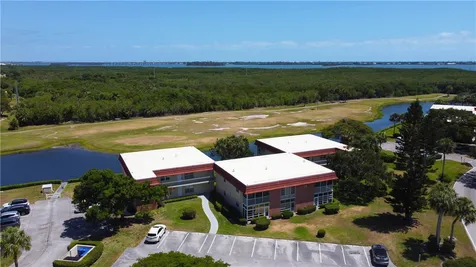 74 Royal Oak Court Vero Beach FL 32962