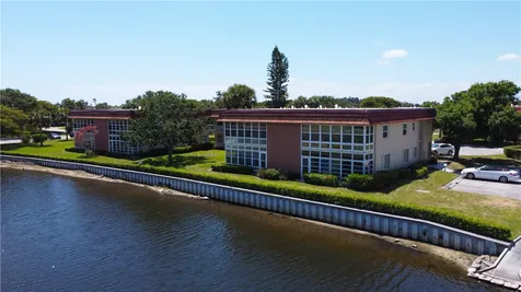 74 Royal Oak Court Vero Beach FL 32962