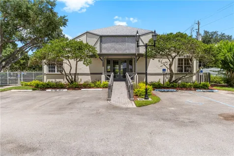 1930 Easthampton Terrace Vero Beach FL 32966