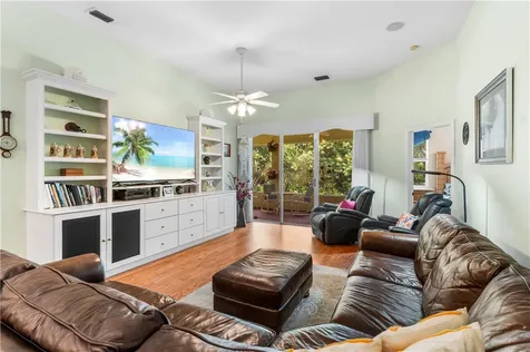 1930 Easthampton Terrace Vero Beach FL 32966