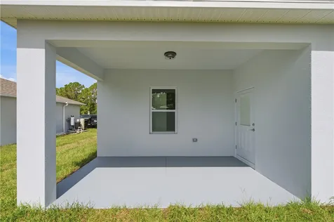 9366 103rd Court Vero Beach FL 32967