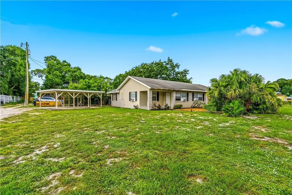 1747-1749 25th Street Vero Beach FL 32960