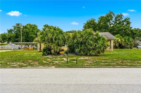 1747-1749 25th Street Vero Beach FL 32960