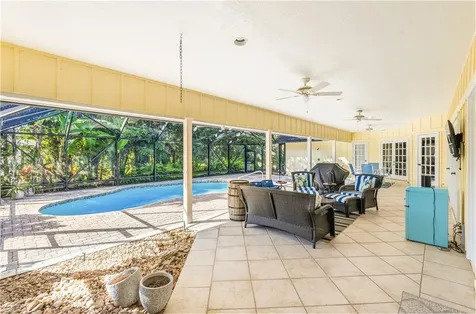1755 Pelican Way Vero Beach FL 32963