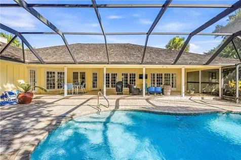 1755 Pelican Way Vero Beach FL 32963