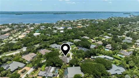 1755 Pelican Way Vero Beach FL 32963