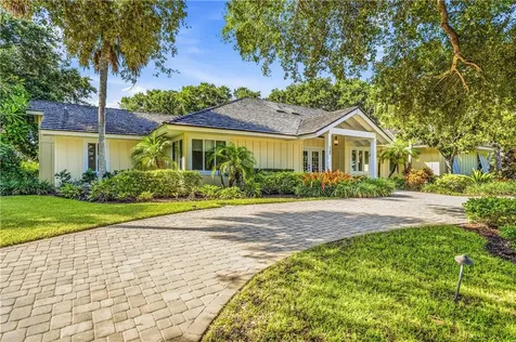 1755 Pelican Way Vero Beach FL 32963
