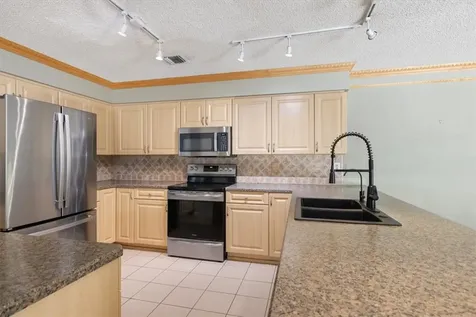 1016 48th Terrace Vero Beach FL 32966