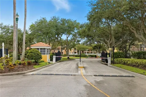 5090 Fairways Circle Vero Beach FL 32967