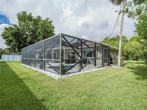 1954 5th Avenue SE Vero Beach FL 32962