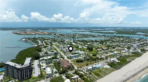 662 Granada Street Hutchinson Island FL 34949