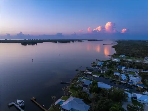497 River Prado Fort Pierce FL 34946