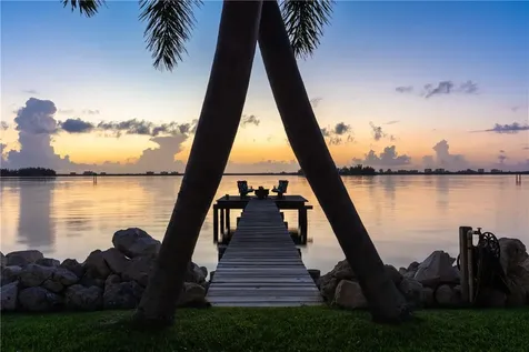 497 River Prado Fort Pierce FL 34946