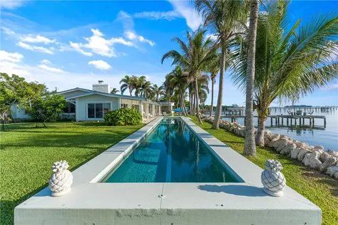 497 River Prado Fort Pierce FL 34946
