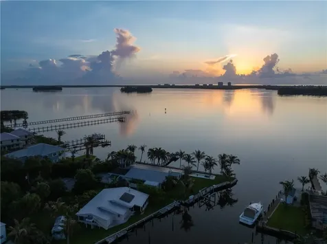 497 River Prado Fort Pierce FL 34946