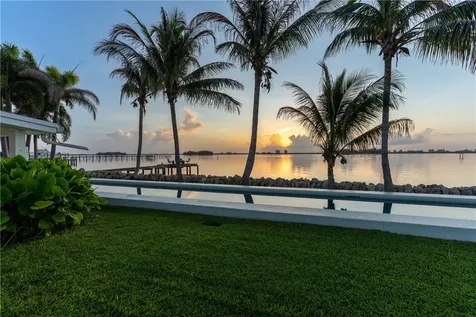 497 River Prado Fort Pierce FL 34946
