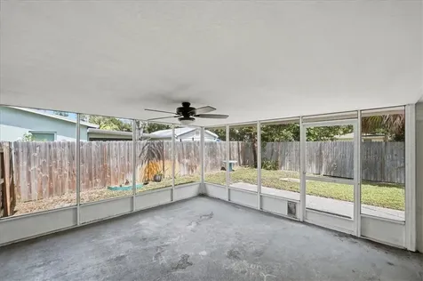 1956 1st Place SW Vero Beach FL 32962