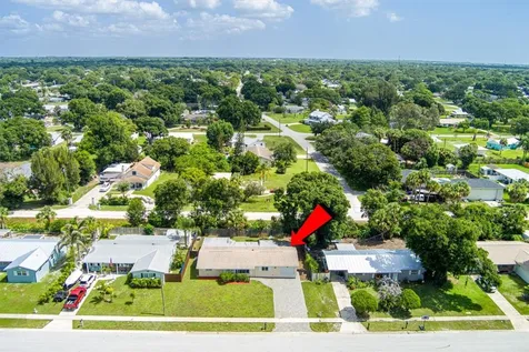 1956 1st Place SW Vero Beach FL 32962