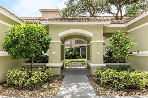 5060 Fairways Circle Vero Beach FL 32967