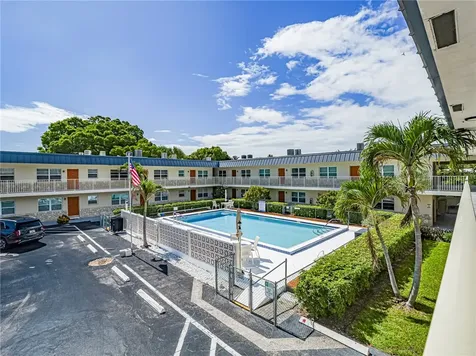 923 22nd Place Vero Beach FL 32960