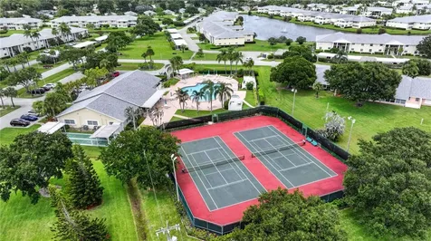 203 Grove Isle Circle Vero Beach FL 32962