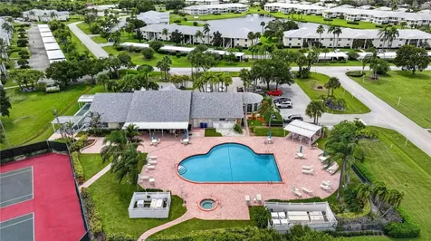 203 Grove Isle Circle Vero Beach FL 32962