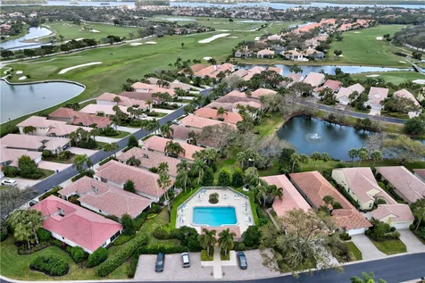 1723 Victoria Circle Vero Beach FL 32967