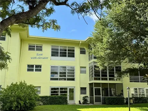 1100 Ponce De Leon Circle Vero Beach FL 32960