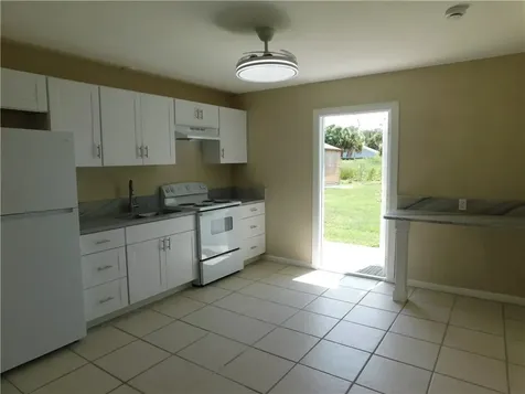 9896 Pine Street Sebastian FL 32976