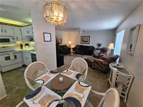 11 Vista Palm Lane Vero Beach FL 32962