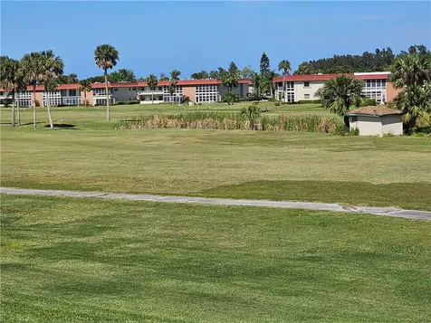 11 Vista Palm Lane Vero Beach FL 32962