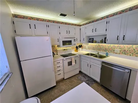 11 Vista Palm Lane Vero Beach FL 32962