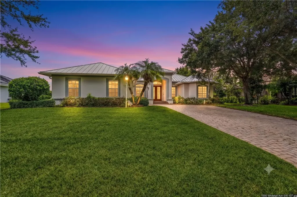 1000 White Tail Avenue SW Vero Beach FL 32968